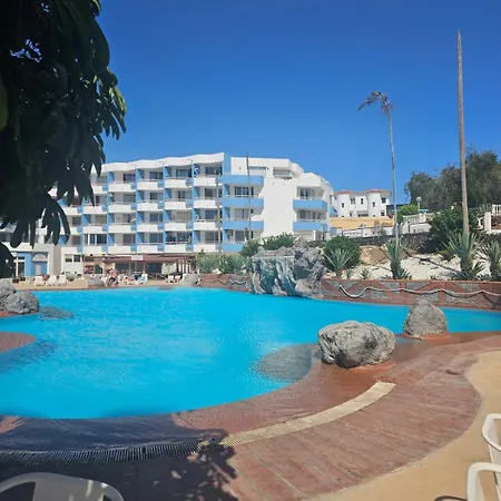 Flora Poolside View Park Apartment San Miguel de Abona